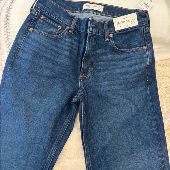 BRAND NEW NEVER WORN Abercrombie & Fitch Blue Straight Jeans Timeless Design - Picture 3 of 4